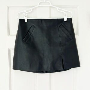 BLANK NYC mini skirt size 29 / 8 black faux leather